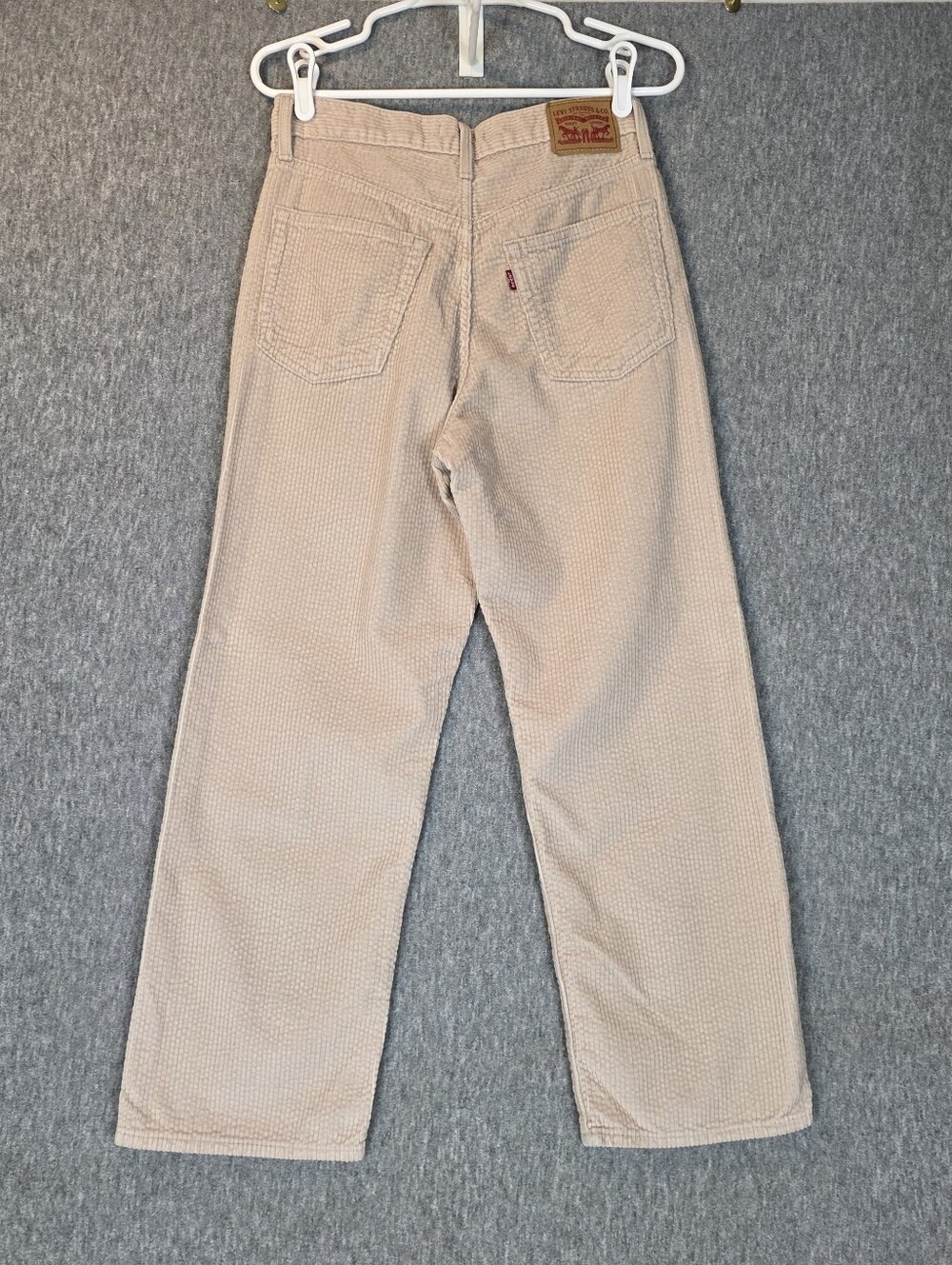 Levi's Ribcage Straight Button Fly Corduroy Pants Jeans Beige Wmn's 29 - Picture 4 of 10